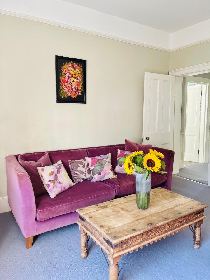 Beautiful Private 2 Bedroom Suite In Mansion Home With Free Parking Brighton Exteriör bild